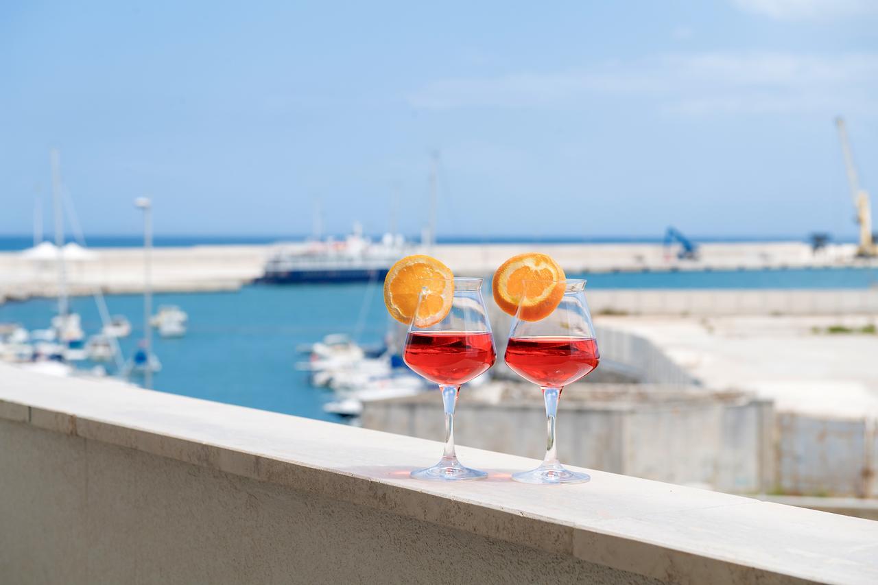 Chicco Di Caffe' Bed & Breakfast Monopoli Ngoại thất bức ảnh